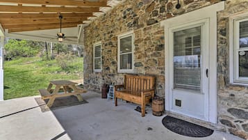 Cottage (2 Bedrooms) | Interior