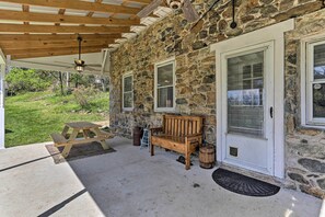 Cottage (2 Bedrooms) | Interior
