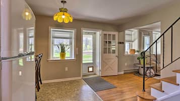 Cottage (2 Bedrooms) | Interior
