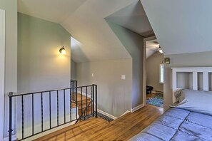 Cottage (2 Bedrooms) | Interior