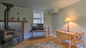 Cottage (2 Bedrooms) | Interior