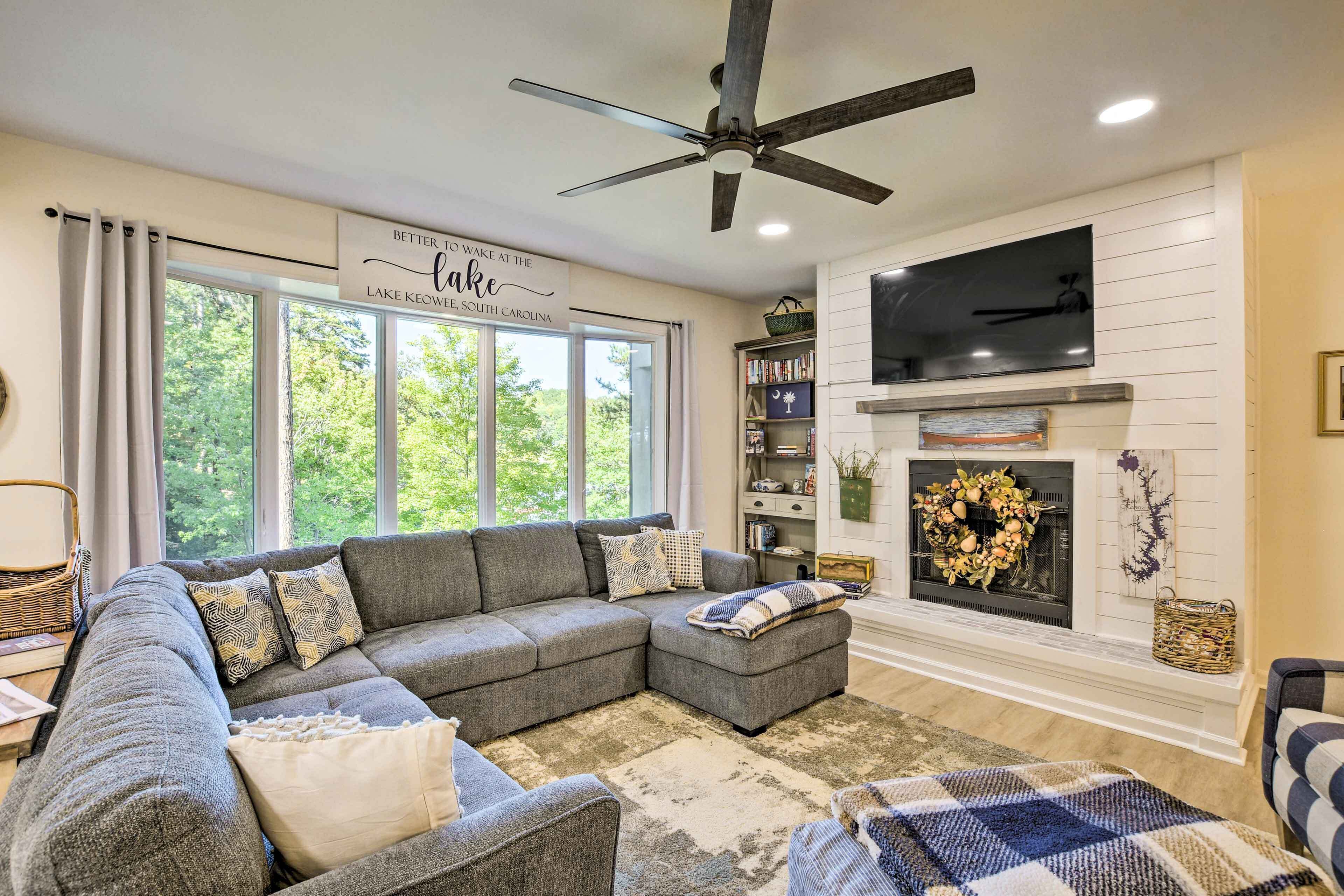 Keowee Keys Condo w/ Resort Amenities Access!