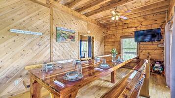 House (5 Bedrooms) | Interior