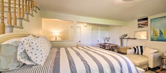 Owls Head Getaway: Private Decks w/ Ocean View!