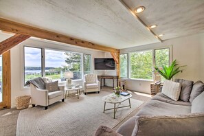 House (3 Bedrooms) | Interior - Owls Head Getaway: Private Decks w/ Ocean View! (Owls Head)
