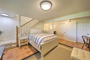 House (3 Bedrooms) | Interior - Owls Head Getaway: Private Decks w/ Ocean View! (Owls Head)