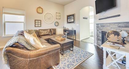 8 Mi to Usafa! Townhome w/ Game Room & Backyard