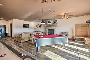 Interior - Spacious Home w/ Mtn Views: 2 Mi to Bear Lake! (Garden City)