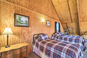 Interior - Calico Rock Home, Walk to White River & Dtwn! (Calico Rock)