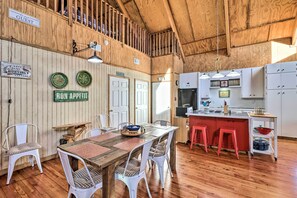 House (3 Bedrooms) | Interior - Calico Rock Home, Walk to White River & Dtwn! (Calico Rock)