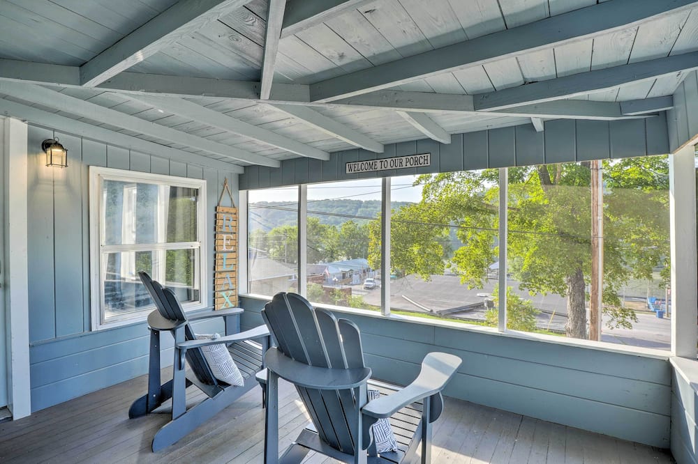 11 Mi to Dtwn Branson: Cottage in Rockaway Beach! - Forsyth