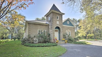 House (1 Bedroom) | Exterior