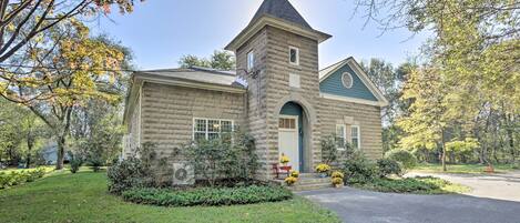 House (1 Bedroom) | Exterior