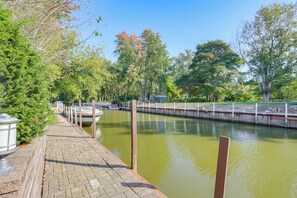 House (5 Bedrooms) | Interior - Vermilion River Home w/ Hot Tub & Private Dock! (Vermilion)