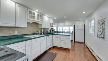 Cottage (4 Bedrooms) | Interior