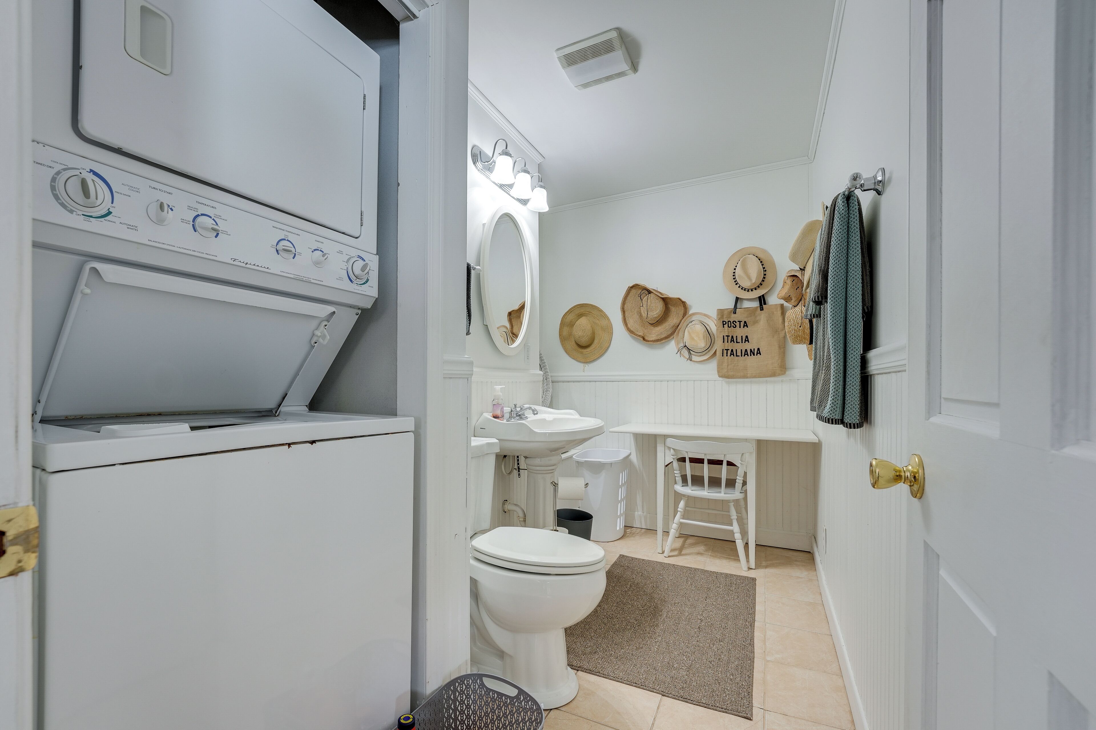 Mökki (4 Bedrooms) | Sisätilat