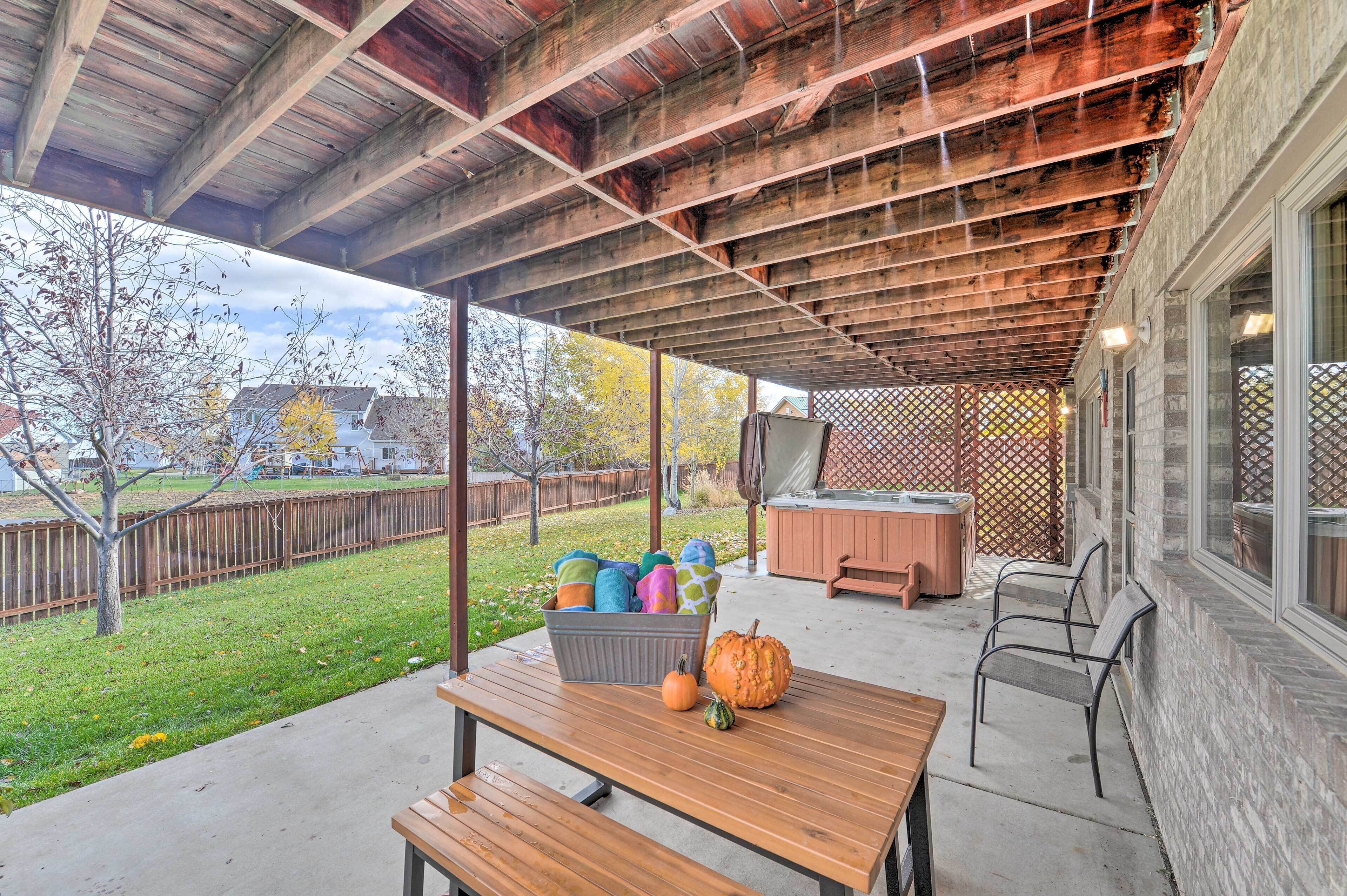 House (6 Bedrooms) | Interior