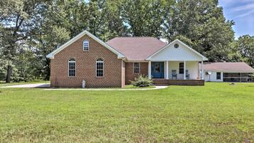 House (3 Bedrooms) | Front of property