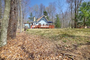 House (2 Bedrooms) | Interior - Walk to Beach: Pocono Lake Cabin w/ Pool Access! (Pocono Lake)
