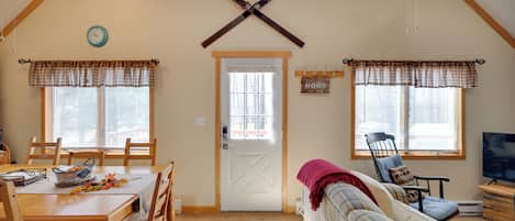 House (2 Bedrooms) | Interior