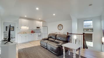 House (1 Bedroom) | Interior