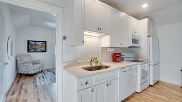 House (1 Bedroom) | Interior