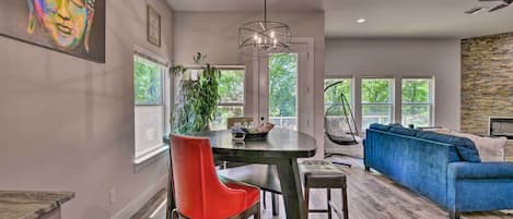 House (4 Bedrooms) | Interior