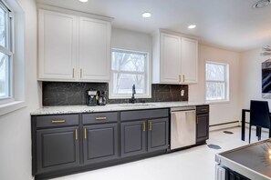 Microwave, oven, stovetop, dishwasher