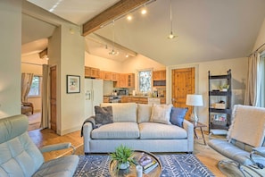 Cottage (1 Bedroom) | Front of property - Ketchum Couple's Retreat: 1 Mi to Sun Valley! (Ketchum)