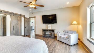 House (Multiple Bedrooms) | Interior