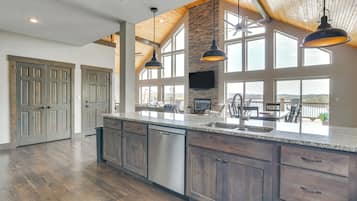 House (Multiple Bedrooms) | Interior