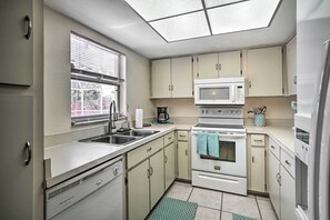 House (2 Bedrooms) | Interior