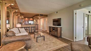 Apartment (2 Bedrooms) | Front of property