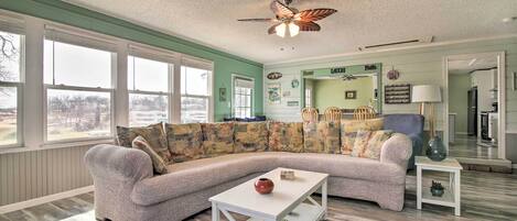 House (2 Bedrooms) | Interior