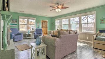 Rumah (2 Bedrooms) | Interior