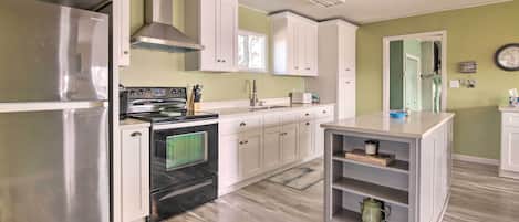 House (2 Bedrooms) | Interior