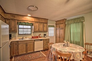 Apartment (2 Bedrooms) | Bahagian dalam