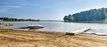Mayfield Home w/ Private Dock on Lake Sacandaga!