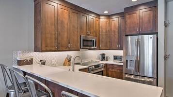 Apartment (1 Bedroom) | Interior