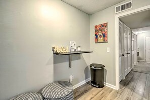 Apartment (1 Bedroom) | Interior - Auburn Condo w/ 2 Pools < 2 Mi to University! (Auburn)