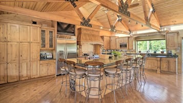 منزل (4 Bedrooms) | المنشأة من الداخل