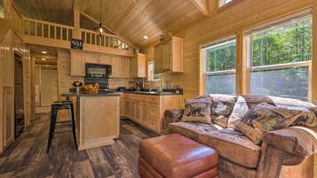 House (1 Bedroom) | Interior