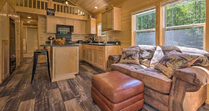 Quaint Mtn Cabin: Tiny Living Near Big Adventure