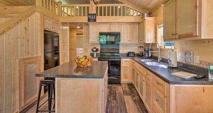 Quaint Mtn Cabin: Tiny Living Near Big Adventure