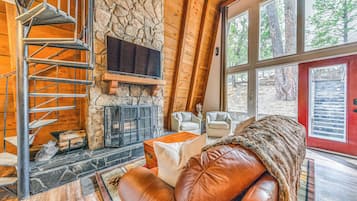 House (1 Bedroom) | Interior