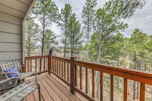Interior - Cozy Ruidoso Cabin Rental w/ Private Hot Tub! (Ruidoso)
