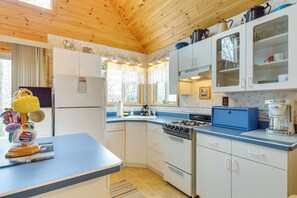 House (3 Bedrooms) | Interior - Cozy Cabin on 10 Acres, Walk to Chippewa River! (Exeland)