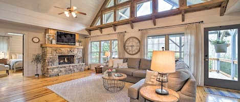 House (3 Bedrooms) | Front of property