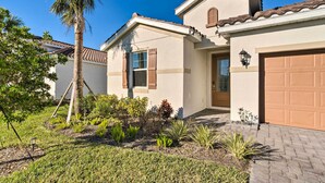 Exterior - Venice Vacation Rental w/ Resort Amenities! (Venice)