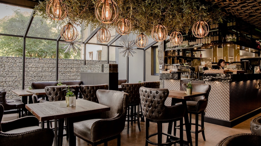 Art Suites Luxury Hotel